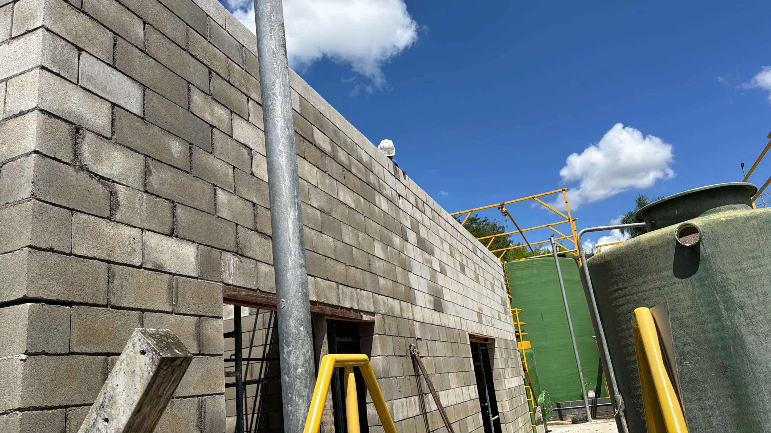 66B26CB1-67D6-4F1F-8E86-49D26F721FE7